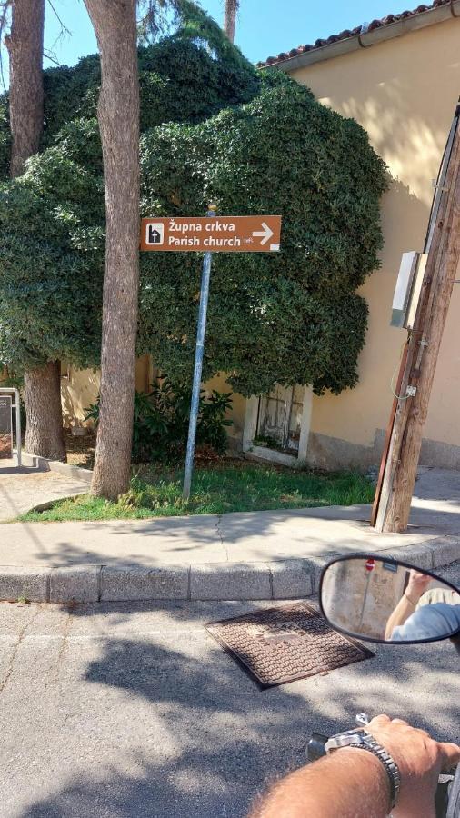 Apartman Kristina And Free Parking Mali Losinj Ngoại thất bức ảnh